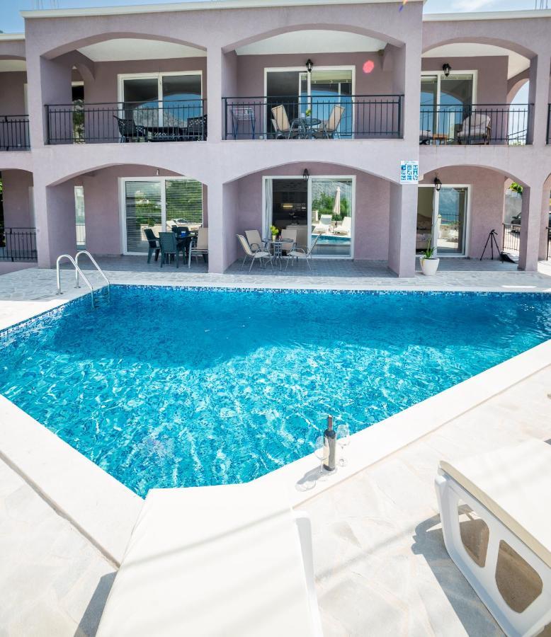 Boka Bay 2 Apartment Kotor Exterior photo
