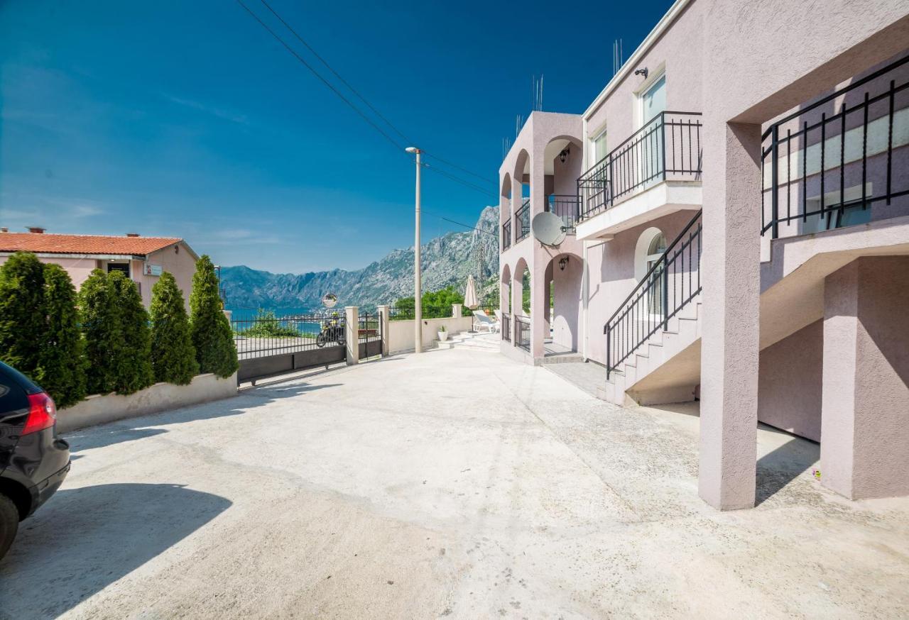 Boka Bay 2 Apartment Kotor Exterior photo